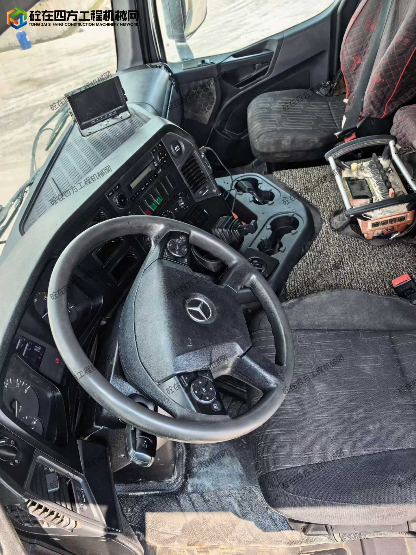 https://images.tongzsf.com/tong/truck_machine/20260817/16a82c61ea8541.jpg