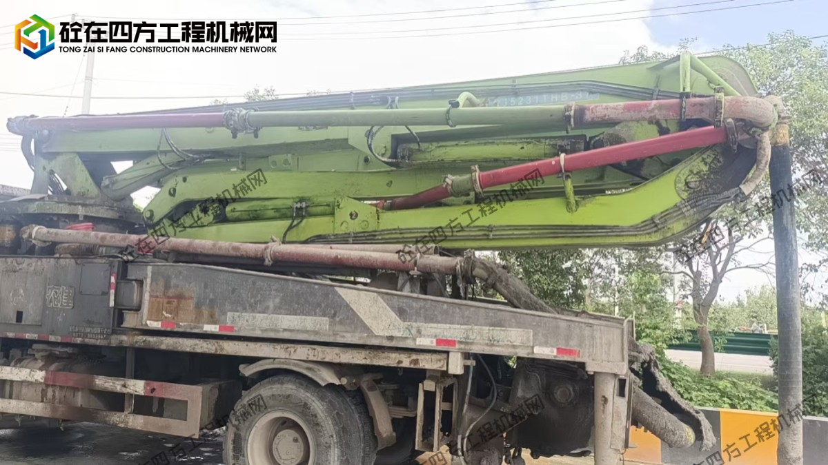 https://images.tongzsf.com/tong/truck_machine/20260818/16a83f63837445.jpg