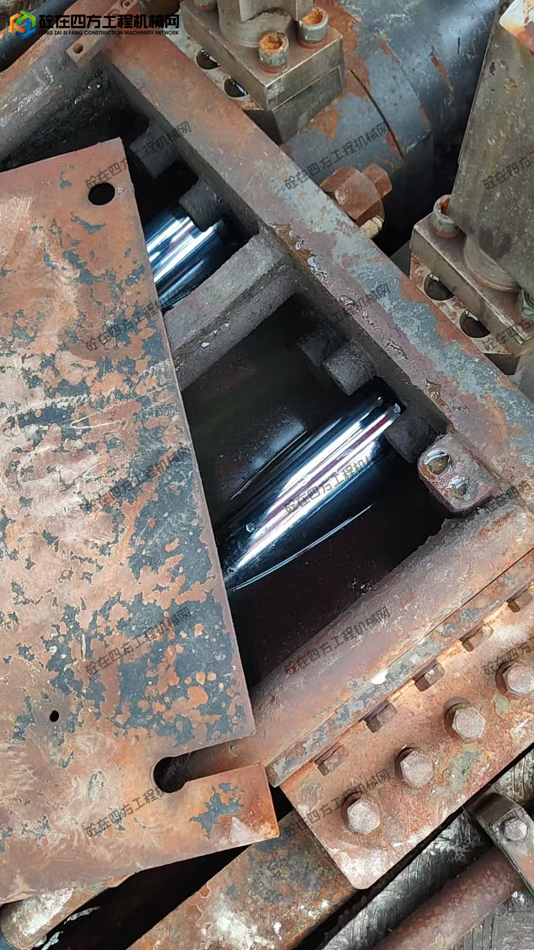 https://images.tongzsf.com/tong/truck_machine/20260825/16a8d0112913b8.jpg