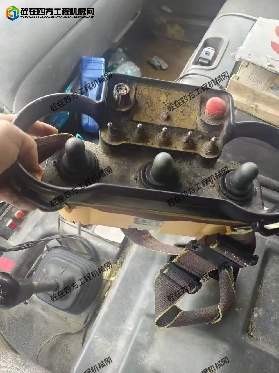 https://images.tongzsf.com/tong/truck_machine/20260827/16a9005724ec1c.jpg