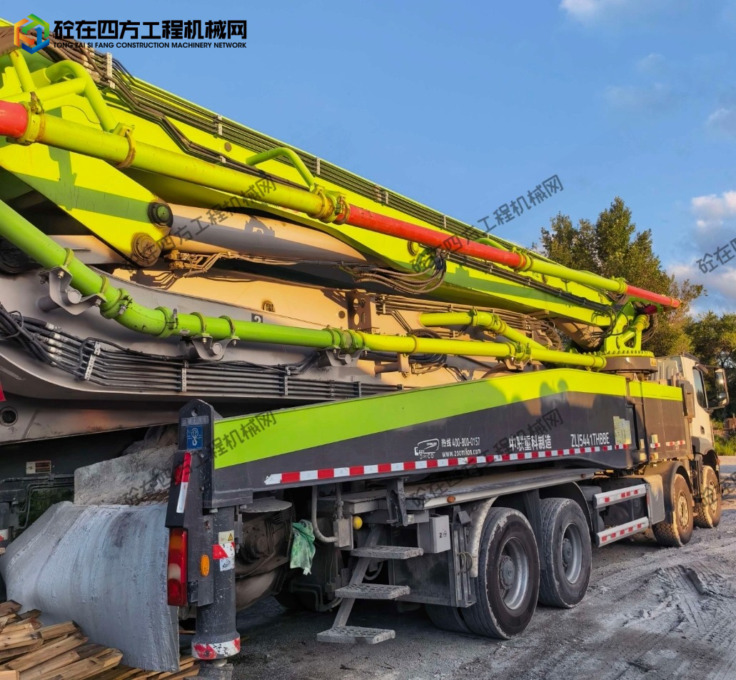 https://images.tongzsf.com/tong/truck_machine/20260828/16a914b45d9ab7.jpg