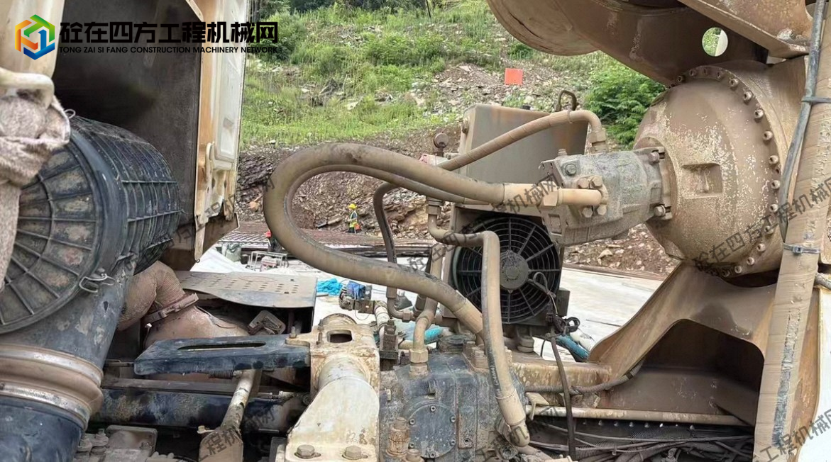 https://images.tongzsf.com/tong/truck_machine/20260829/16a92fc266e1c4.jpg