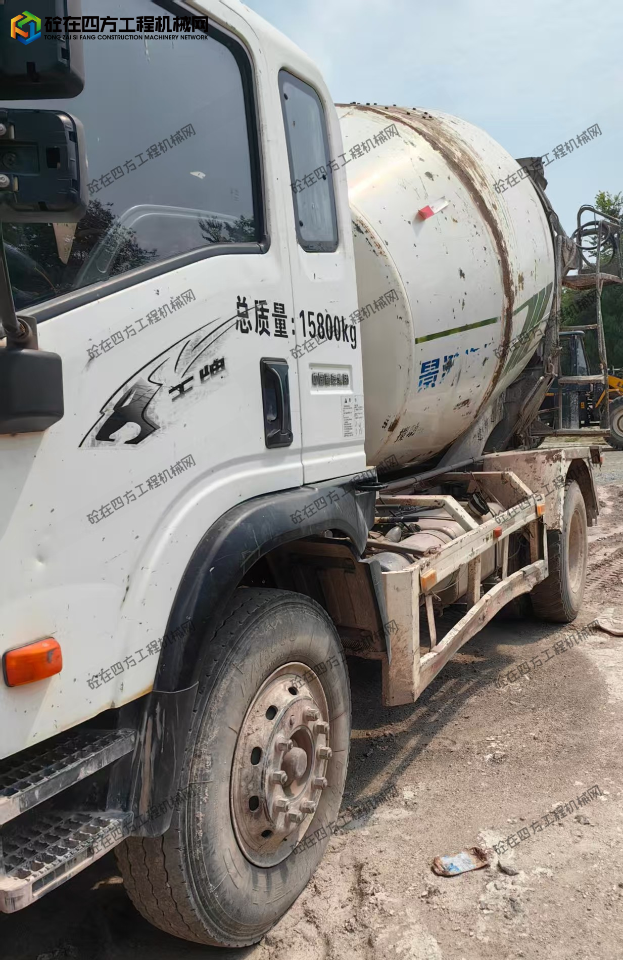 https://images.tongzsf.com/tong/truck_machine/20260908/16a9fb6eed4682.jpg