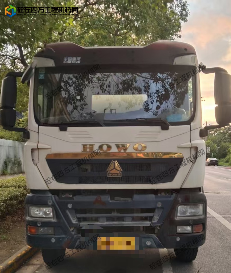 https://images.tongzsf.com/tong/truck_machine/20260909/16aa112be0ce79.jpg