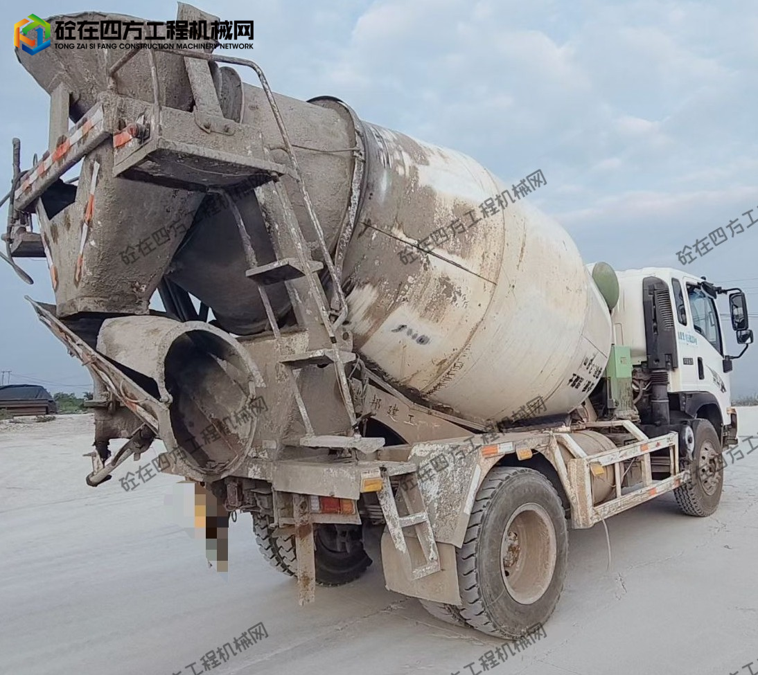 https://images.tongzsf.com/tong/truck_machine/20260910/16aa2019e6259f.jpg