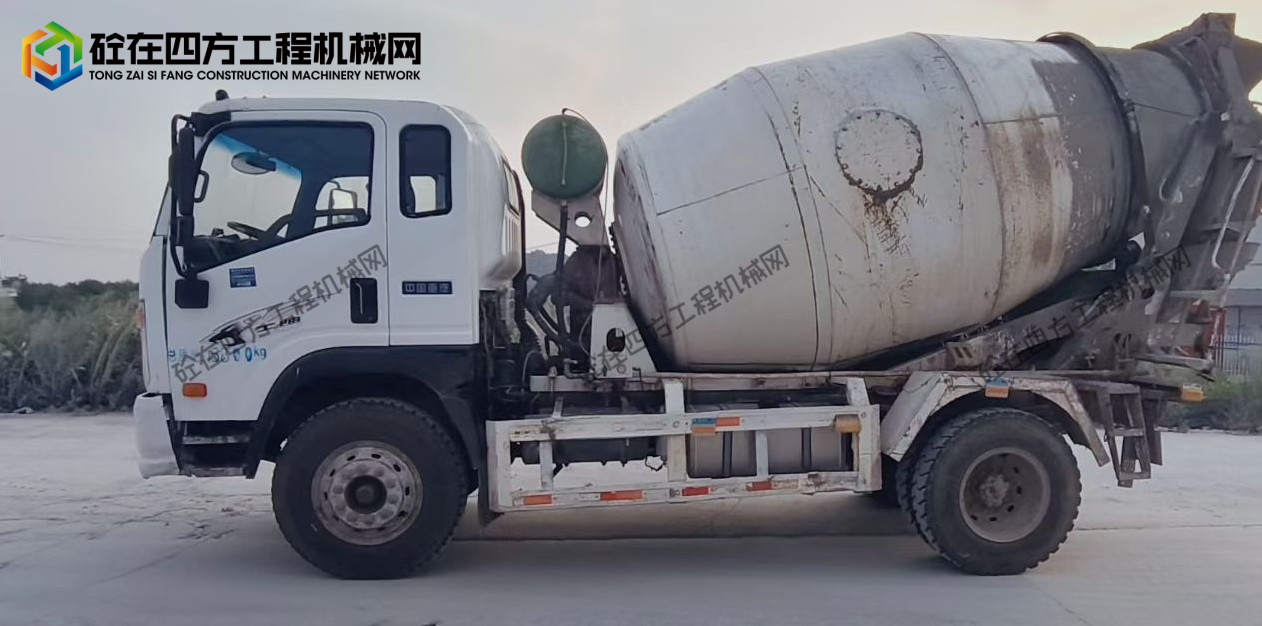 https://images.tongzsf.com/tong/truck_machine/20260910/16aa201a4bcdec.jpg