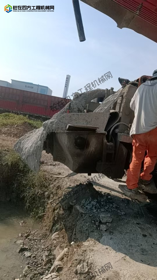 https://images.tongzsf.com/tong/truck_machine/20260917/16aab458c74f98.jpg