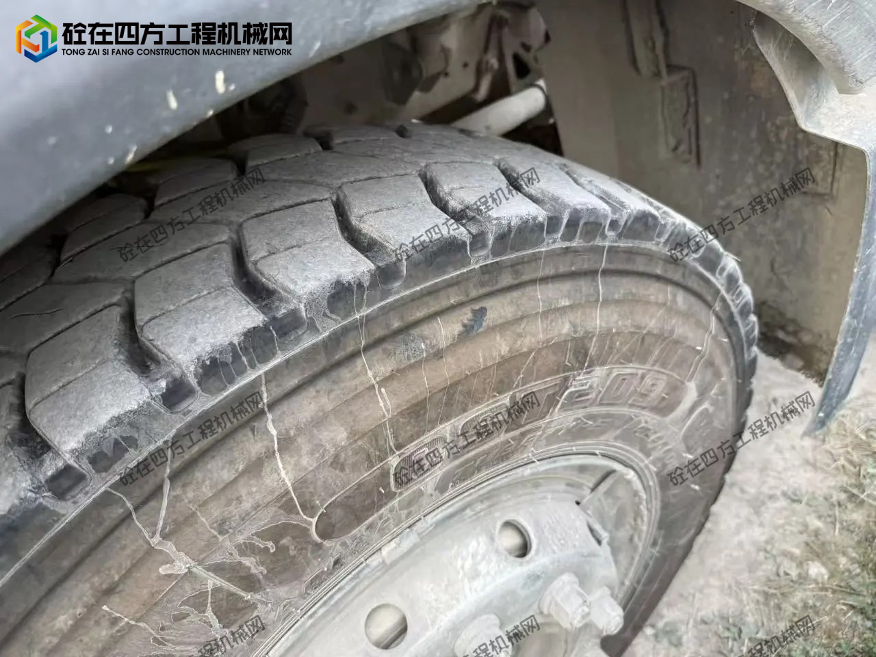 https://images.tongzsf.com/tong/truck_machine/20260920/16aaf88304bba3.jpg