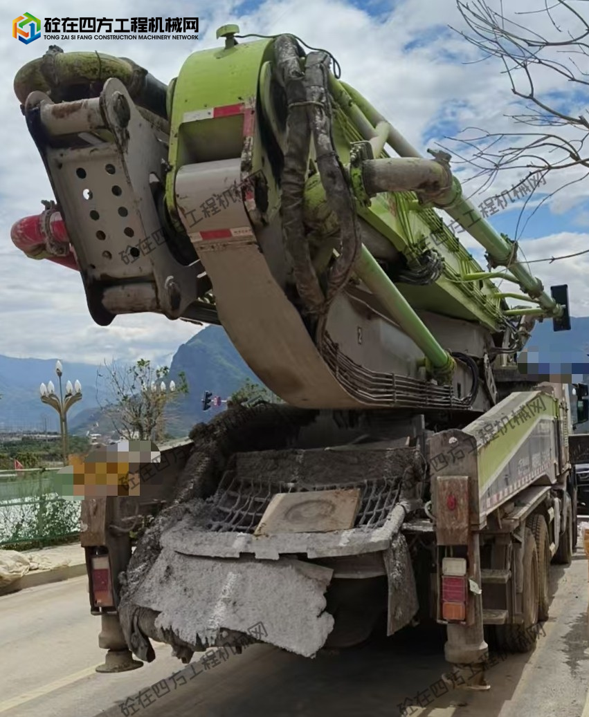 https://images.tongzsf.com/tong/truck_machine/20260922/16ab1f4112e2c3.jpg