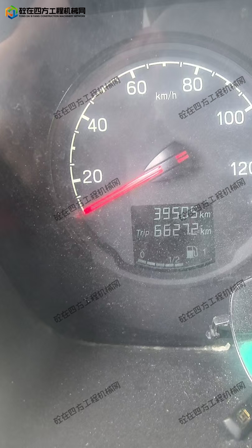 https://images.tongzsf.com/tong/truck_machine/20260928/16ab9c998d8f0a.jpg