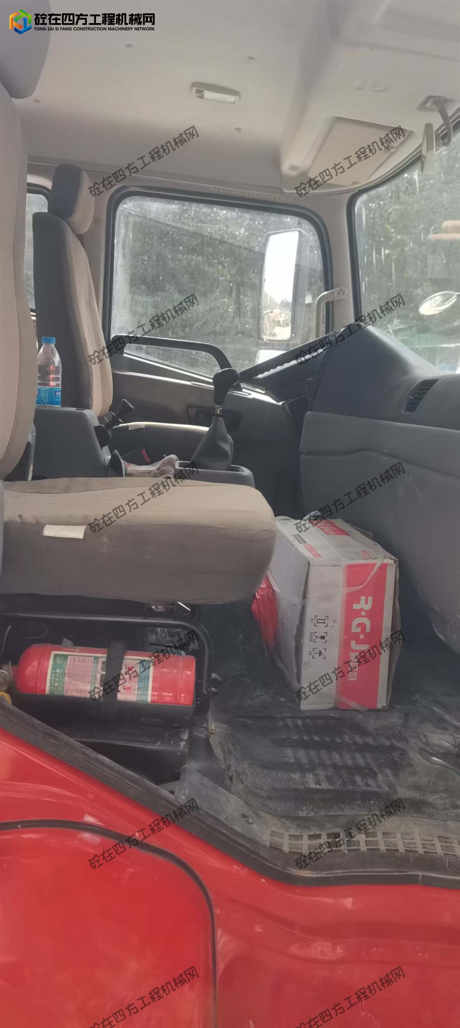 https://images.tongzsf.com/tong/truck_machine/20260928/16aba29cc8d32c.jpg