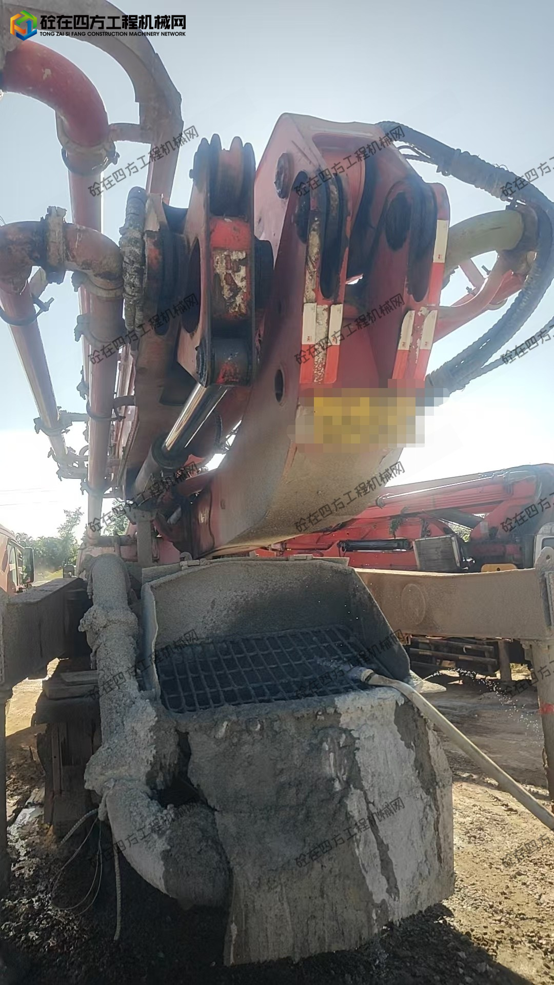 https://images.tongzsf.com/tong/truck_machine/20260929/16abb2653dc894.jpg