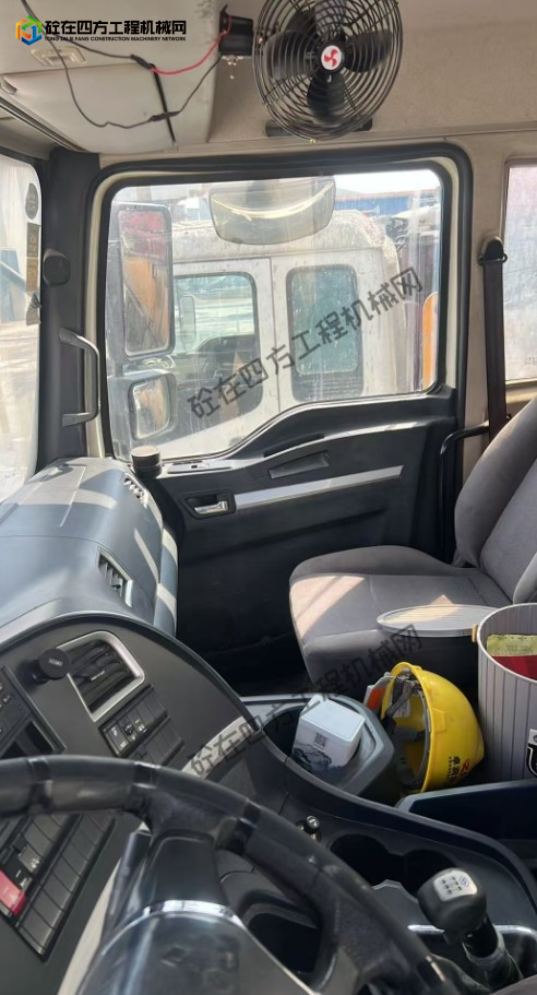https://images.tongzsf.com/tong/truck_machine/20261008/16ac73412e8441.png