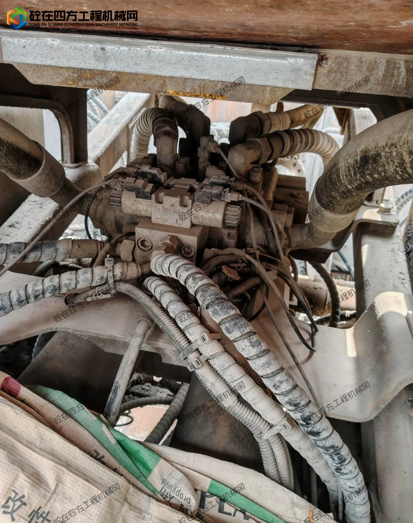 https://images.tongzsf.com/tong/truck_machine/20261010/16ac99a009ad47.jpg