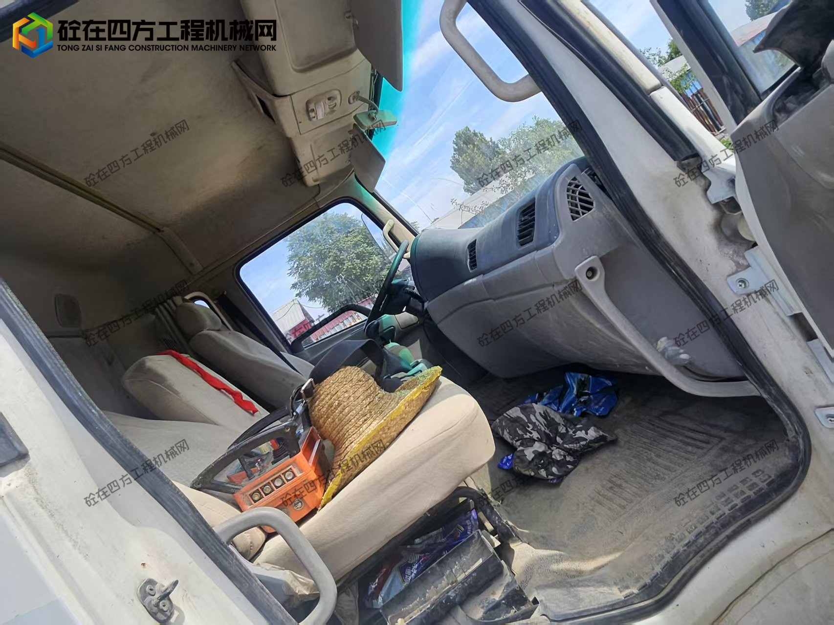 https://images.tongzsf.com/tong/truck_machine/20261013/16acdf21ac8023.jpg