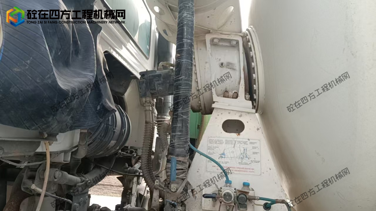https://images.tongzsf.com/tong/truck_machine/20261016/16ad18bfca54c0.jpg