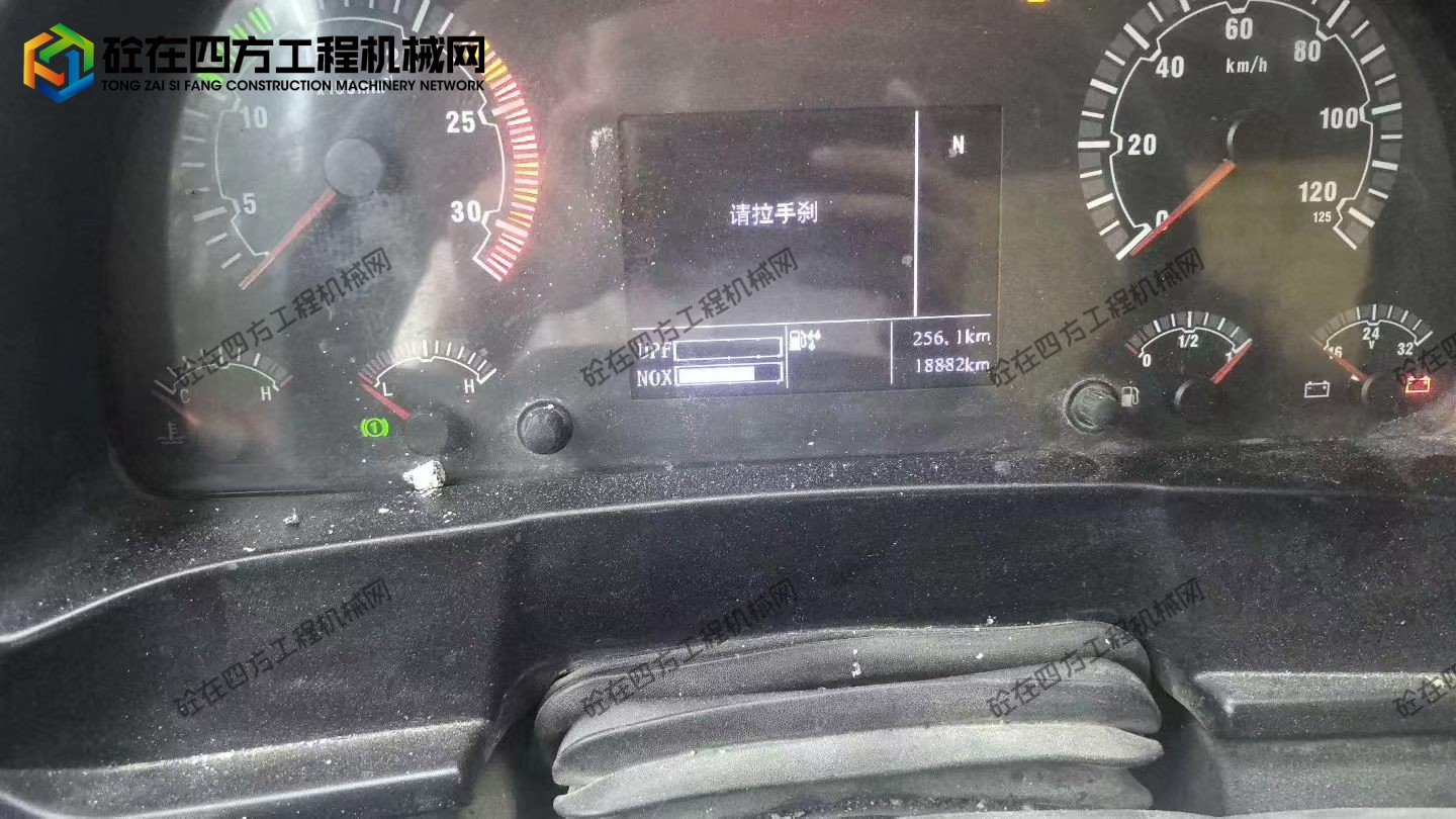 https://images.tongzsf.com/tong/truck_machine/20261020/16ad6d540369df.jpg