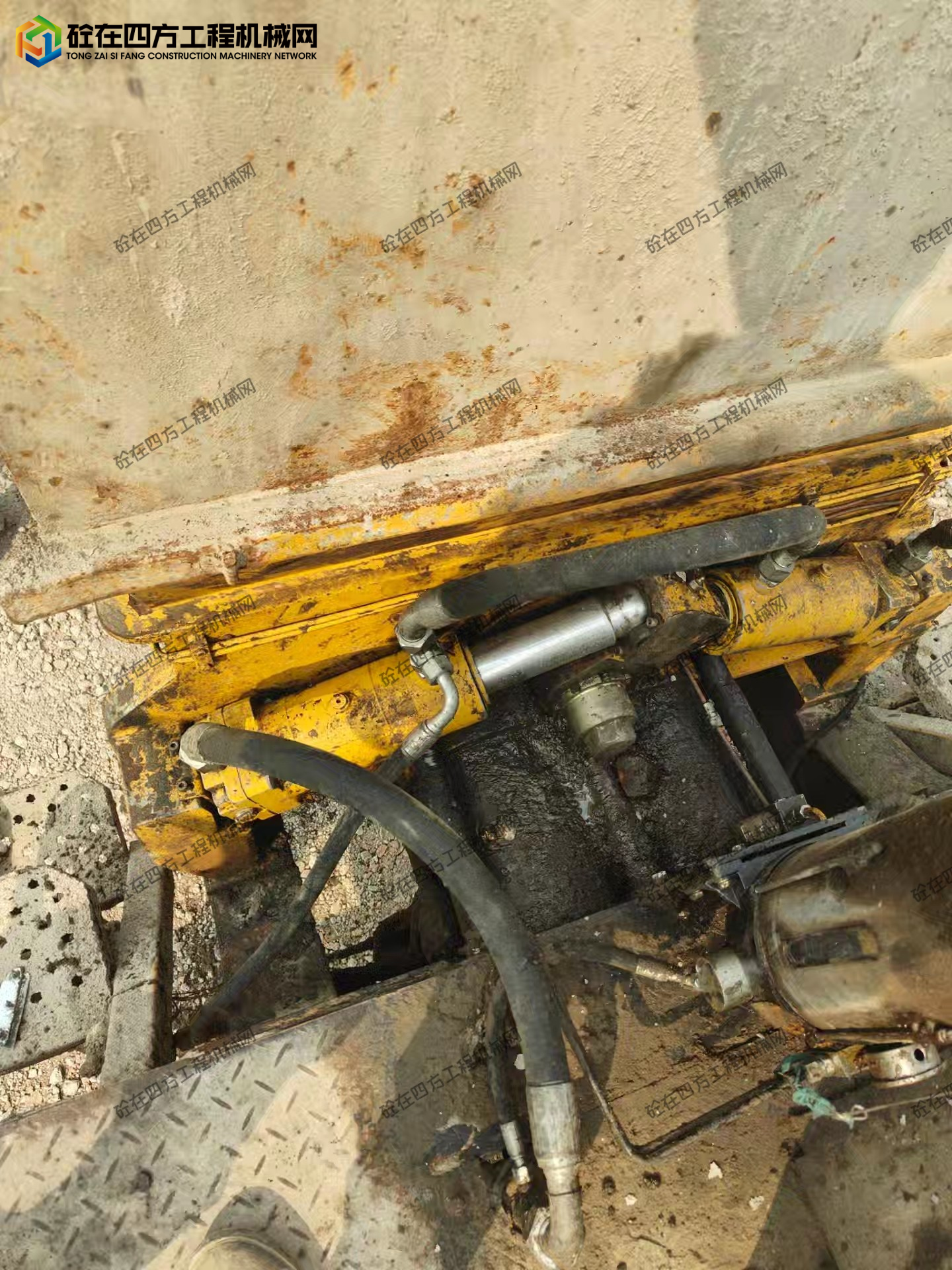 https://images.tongzsf.com/tong/truck_machine/20261021/16ad82d8b79e78.jpeg